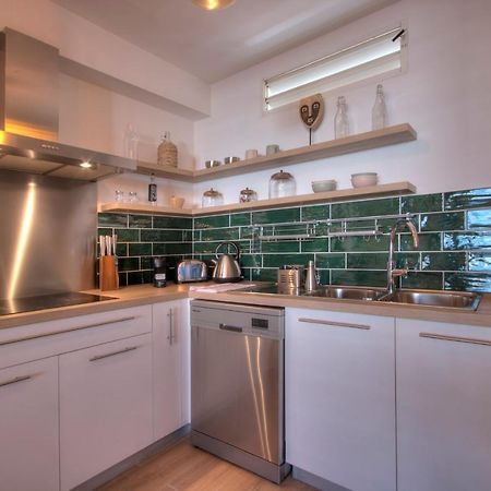 Apt - 4 Pers - Petit Duc - Renove - 44M² - Centre De Mont Rocquefeuil - Saint-Gilles-les Bains Dış mekan fotoğraf